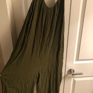 Forever 21 romper - Capri length